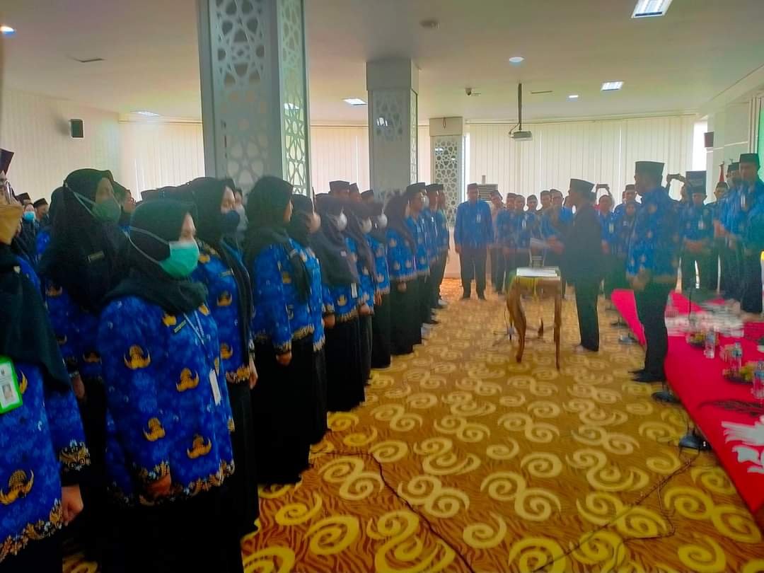 Ambil Sumpah Ratusan PNS, Zairullah Ingatkan Kualitas Kerja