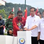 Resmikan Kampung Nelayan Modern Samber Binyeri, Presiden: Kelola dengan Baik