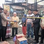 BPBD Tanah Bumbu Serahkan Bantuan kepada Korban Kebakaran Pemukiman di Desa Sejahtera