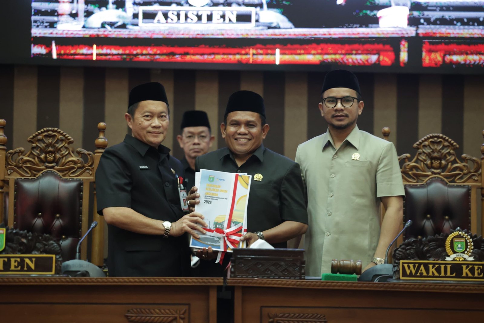 Pemkab Tanah Bumbu Sampaikan KUA-PPAS 2026: APBD Disiapkan untuk Tingkatkan Pelayanan Publik