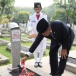 Wamenhan RI Pimpin Ziarah Nasional Peringatan Hari Veteran Nasional 2025 di TMP Kalibata
