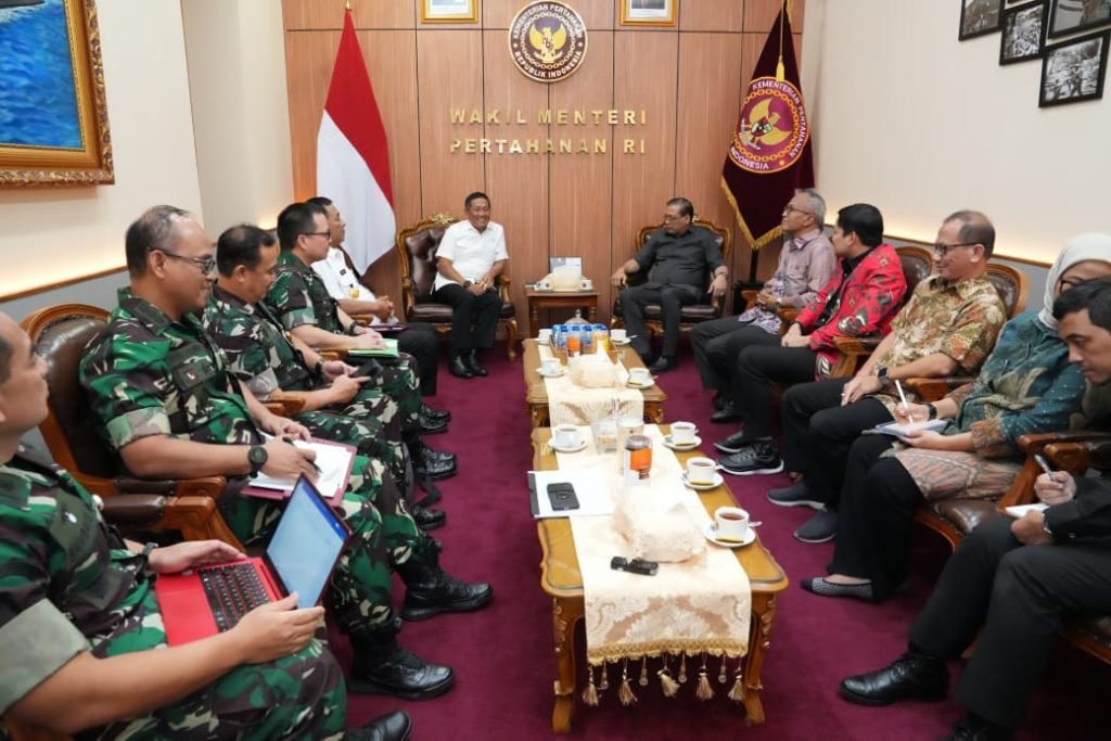 Kemhan dan Komisi Informasi Pusat Perkuat Sinergi untuk Keterbukaan Informasi di Sektor Pertahanan