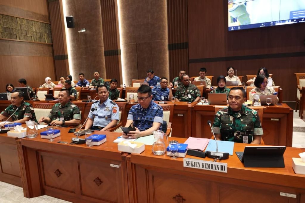 Sekjen Kemhan Hadiri Rapat Kerja Pansus RUU Pengelolaan Ruang Udara di DPR RI