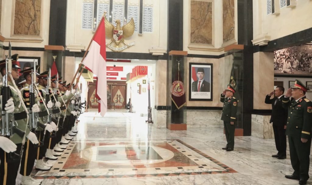 Wamenhan RI Terima Kunjungan Wakil Menteri Vietnam, Perkuat Kerja Sama Pertahanan Bilateral