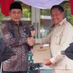 Kemhan Serahkan Obat dan Launching Multivitamin Dukung Program Makan Bergizi Gratis