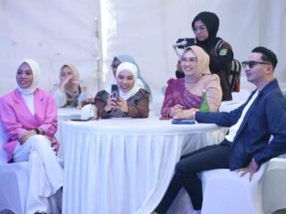 Ketua Dekranasda Tanah Bumbu Apresiasi Semangat Wirausaha Muda di Aksi Inovasi Tanbu 2026