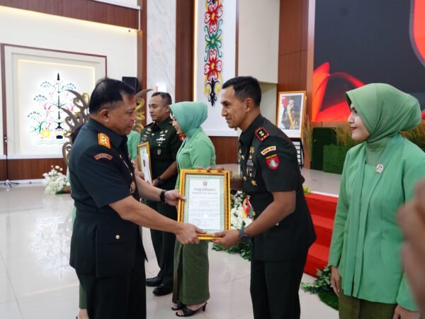 Dandim 1022/Tanah Bumbu Ukir Prestasi, Raih Peringkat Dua Dansatgas Terbaik TMMD ke-126