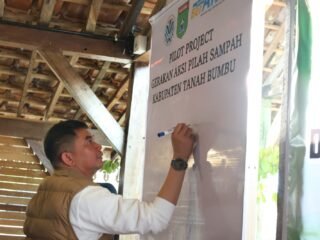 Gerakan Pilah Sampah Diluncurkan, Tanah Bumbu Tegaskan Komitmen Lingkungan di Hari Jadi ke-23