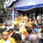 Ribuan Wisatawan Padati Puncak Pesona Budaya Mappanre Ri Tasi’e 2026 di Tanah Bumbu, Ekonomi Lokal Ikut Bergeliat