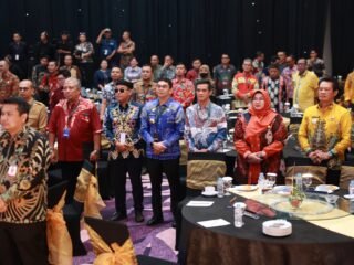 Bupati Andi Rudi Latif Hadiri Forum Orkestrasi Pembangunan Negeri Regional Kalimantan di Balikpapan