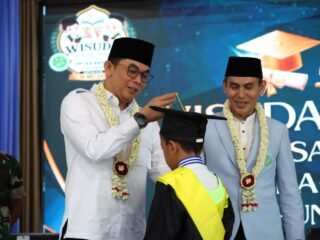Bupati Andi Rudi Latif Wisuda 1.200 Santri TKA-TPA, Tegaskan Pentingnya Generasi Qur’ani