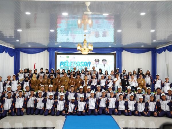 Pemkab Tanah Bumbu Lepas 81 Atlet Pelajar Ikuti POPDA Kalsel 2026 di Banjarmasin