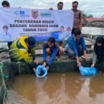 Pemprov Kalsel Serahkan Bantuan Hibah Sarana Budidaya Ikan Gabus ke Pokdakan Mandiri Bersama