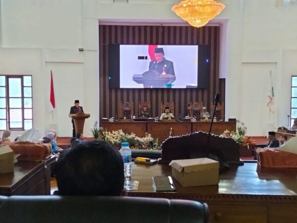 DPRD Tanah Bumbu Gelar Paripurna Penyampaian LPj APBD 2025, Pemkab Catat WTP ke-13 Berturut-turut