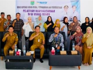 Pelaku UMKM Tanah Bumbu Ikuti Pelatihan Kewirausahaan dan Sertifikasi Halal