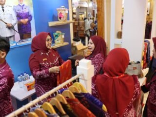 Dekranasda Tanah Bumbu Promosikan Produk UMKM Lokal di Ajang Nasional