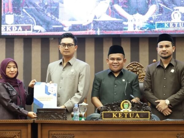 DPRD Tanah Bumbu Gelar Paripurna Bahas Perubahan Perda Pajak dan Retribusi Daerah