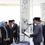 Bupati Andi Rudi Latif Lantik Pejabat, Ingatkan Pentingnya Taat Kepada Orang Tua dan Patuh pada Pemimpin