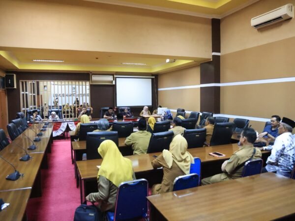 DPRD Tanah Bumbu Dorong Evaluasi Pemerataan Siswa, Opsi Merger Sekolah Mengemuka