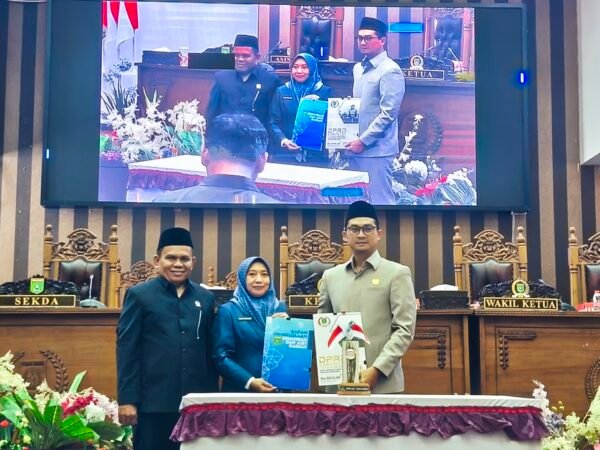 DPRD Tanah Bumbu Resmi Teken Nota Kesepakatan KUA-PPAS Perubahan APBD 2026