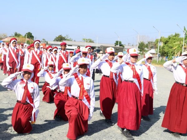 Aksi Merah Putih Gerak Jalan Pelajar Tanah Bumbu Jadi Wadah Pembinaan Karakter Generasi Muda