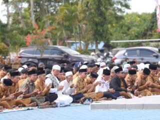 Tersedu Saat Sambutan, Bupati Andi Rudi Latif Berdoa Agar Hujan Segera Turun