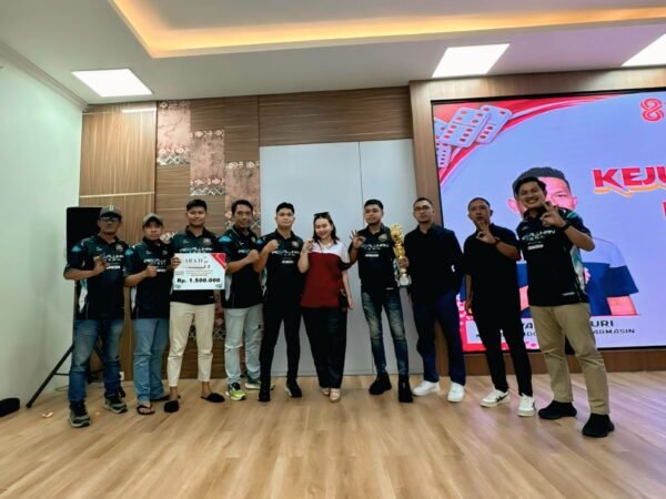 Ketua ORADO Tanah Bumbu Beri Bonus Tim Pewaluhan Usai Sabet Juara 2