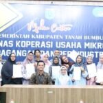 19 Pelaku Usaha Mikro di Tanah Bumbu Terima Sertifikat Halal