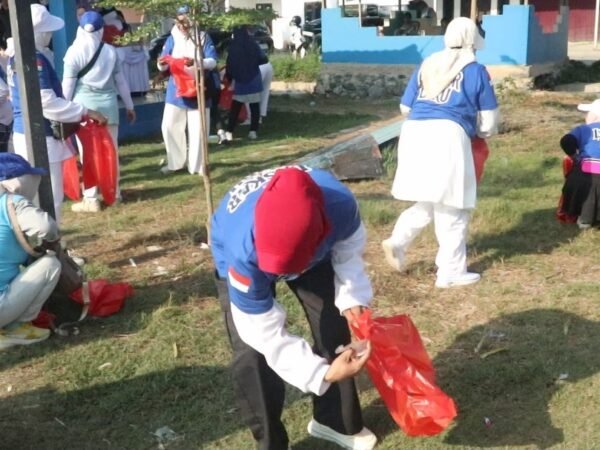 DPC Partai Demokrat Tanah Bumbu Wujudkan Program Gerakan Langit Biru Indonesia ASRI
