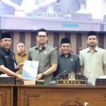Pemkab Tanah Bumbu Sampaikan Dua Raperda ke DPRD
