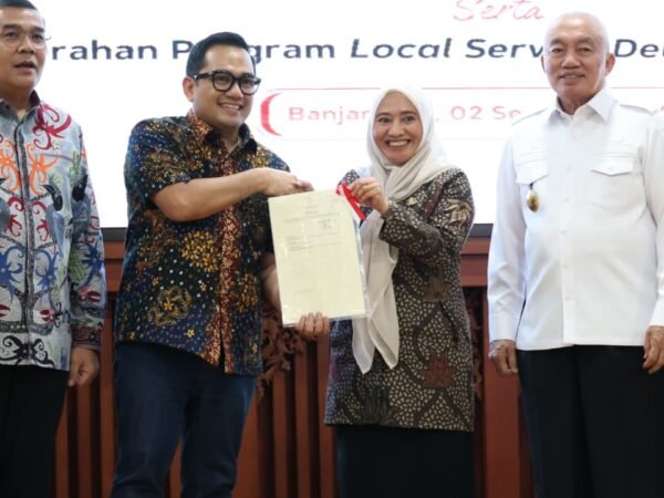 Pemkab Tanah Bumbu Terima Sertipikat Aset BMD dalam Kunjungan Kerja Komisi II DPR RI