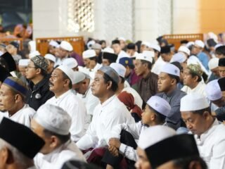 Bupati Tanah Bumbu Ajak Masyarakat Teladani Akhlak Rasulullah SAW