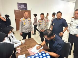 Tegakkan Komitmen Integritas, Seluruh Jajaran Lapas Batulicin Jalani Tes Urine