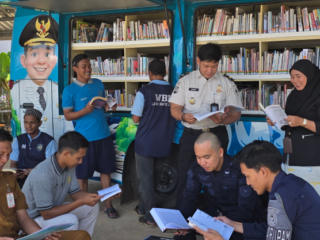 Dispersip Tanah Bumbu Hadirkan Perpustakaan Keliling ke Lapas Batulicin