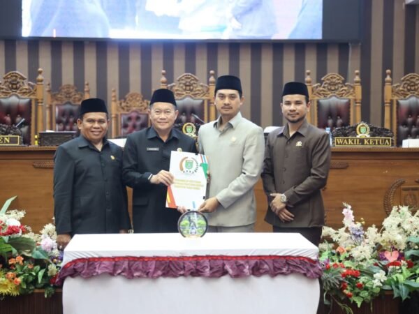DPRD Tanah Bumbu Setujui Tiga Raperda, Perkuat Tata Kelola Desa dan PAD