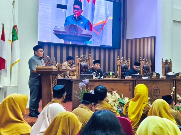 DPRD Tanah Bumbu Sampaikan Dua Raperda Inisiatif