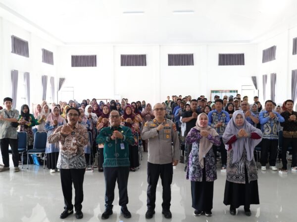 100 Calon Agen Perlinsos di Kusan Hulu Aktivasi IKD, Dukung Penyaluran Bansos Tepat Sasaran