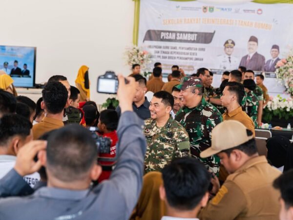 Bupati Tanah Bumbu Siapkan Program Pemberdayaan Orang Tua Siswa Sekolah Rakyat