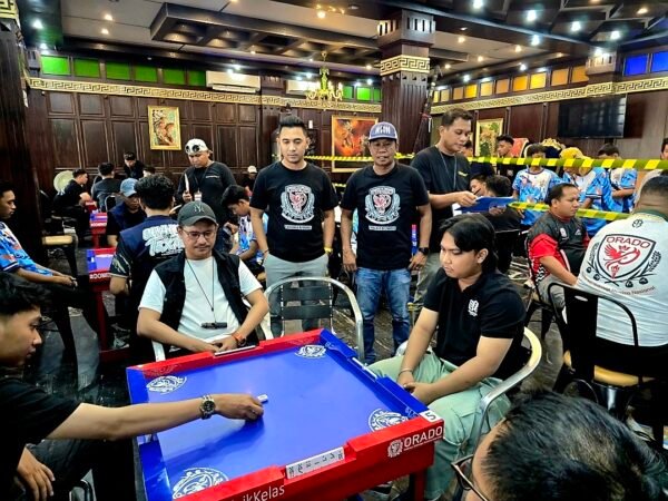 Diikuti 64 Tim, Turnamen Domino Piala Ketua Orado Tanah Bumbu Resmi Bergulir